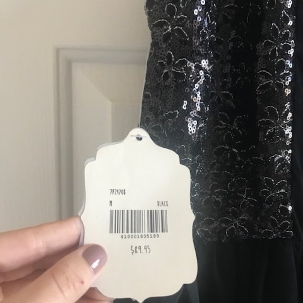 Black Formal Dress - Picture 3 of 4